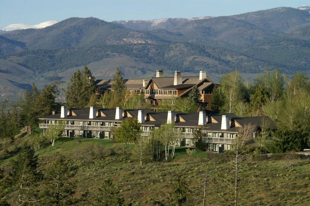 Sun Mountain Lodge