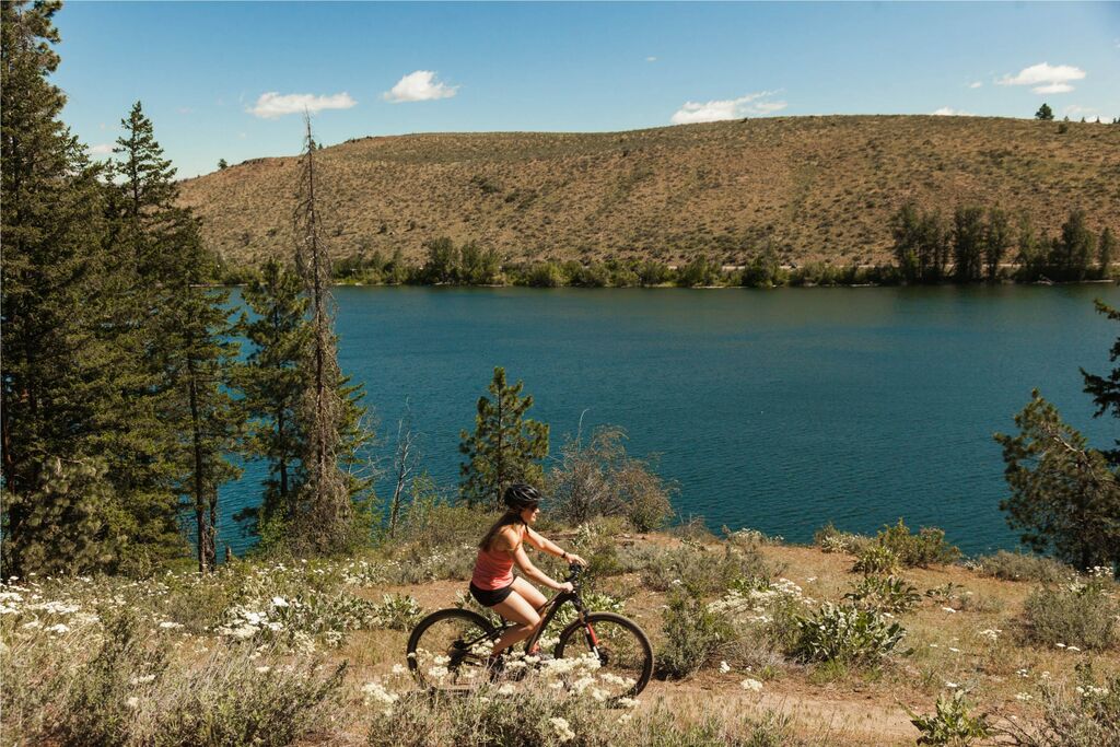 Sun Mountain Lodge