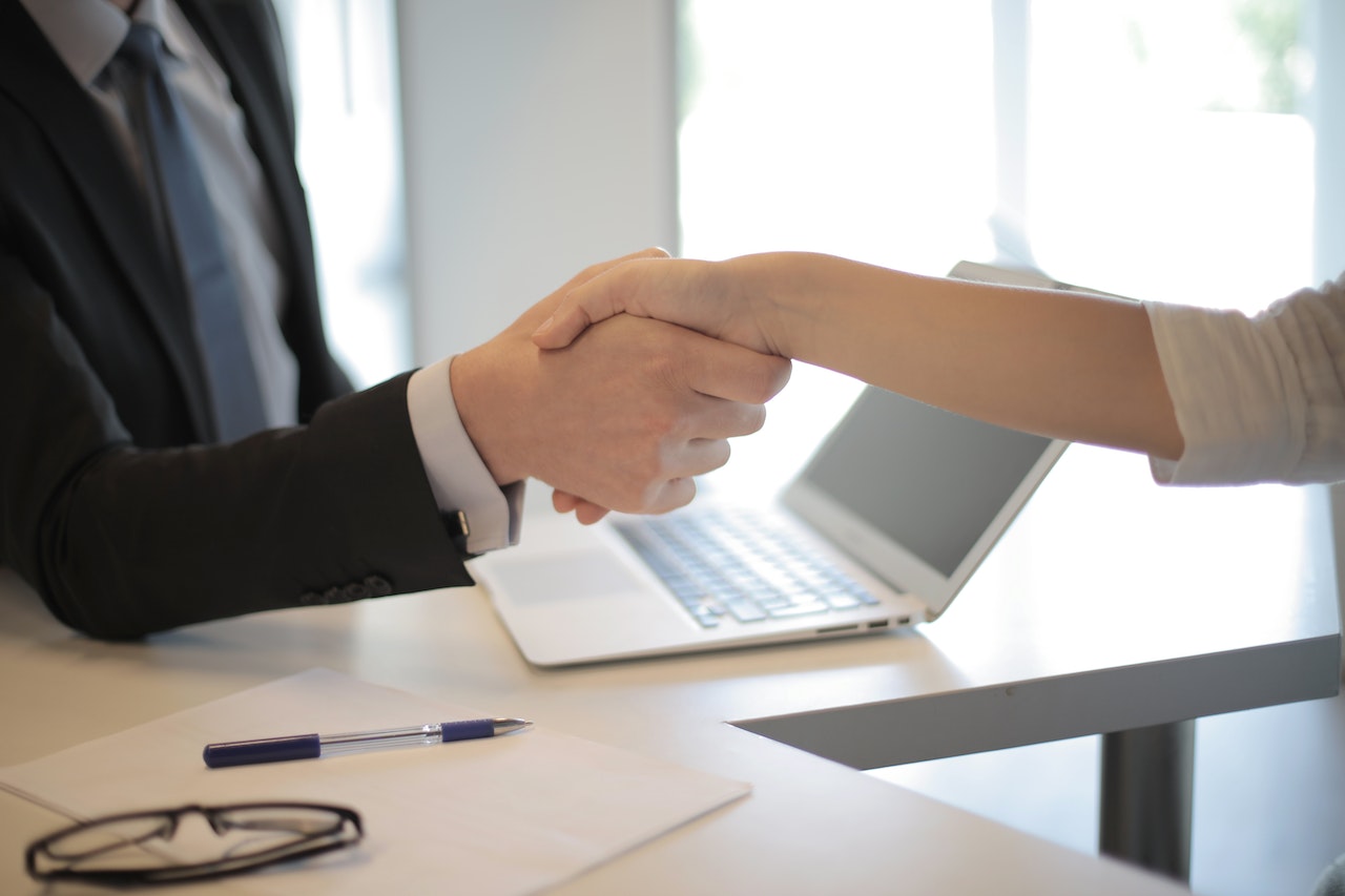7-Step Guide to Help You Properly Hire Seasonal Staff