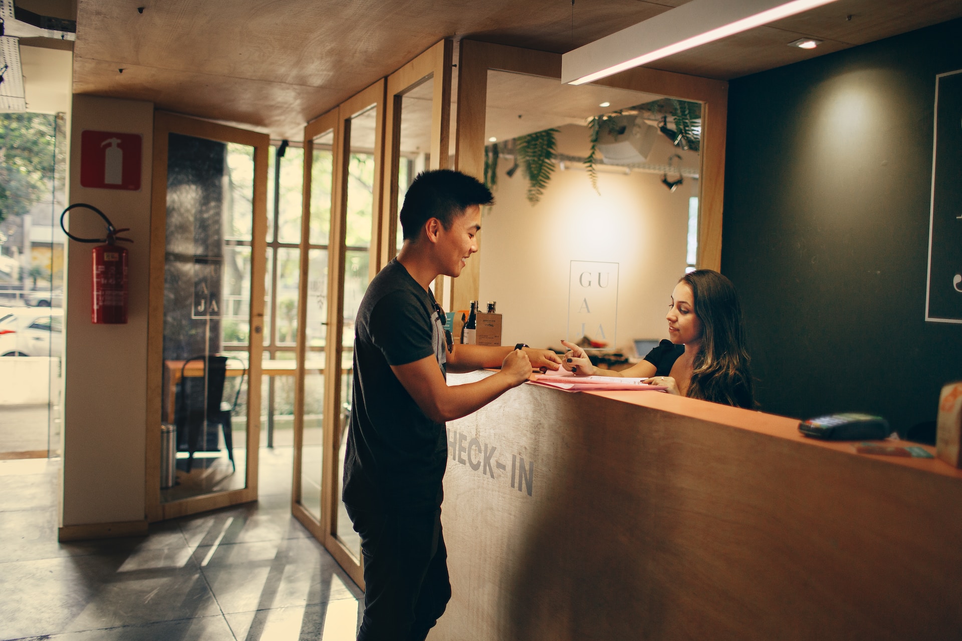 Tips for Acclimating to a New Country During Your Seasonal Job