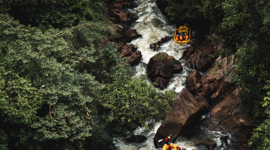 How To Become a White Water Raft Guide