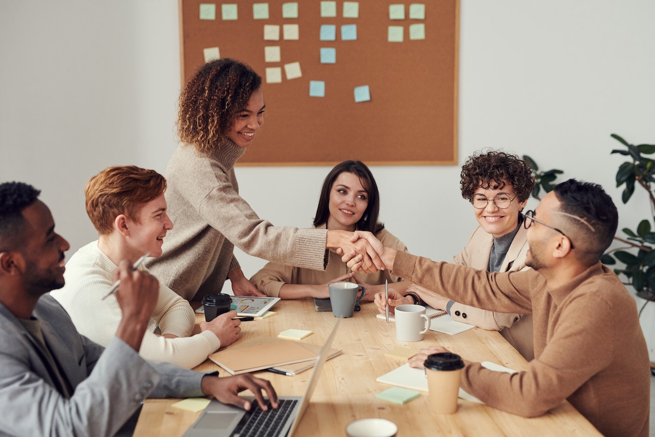 Unveiling the Benefits of Seasonal Jobs: Enhancing Personal and Professional Growth