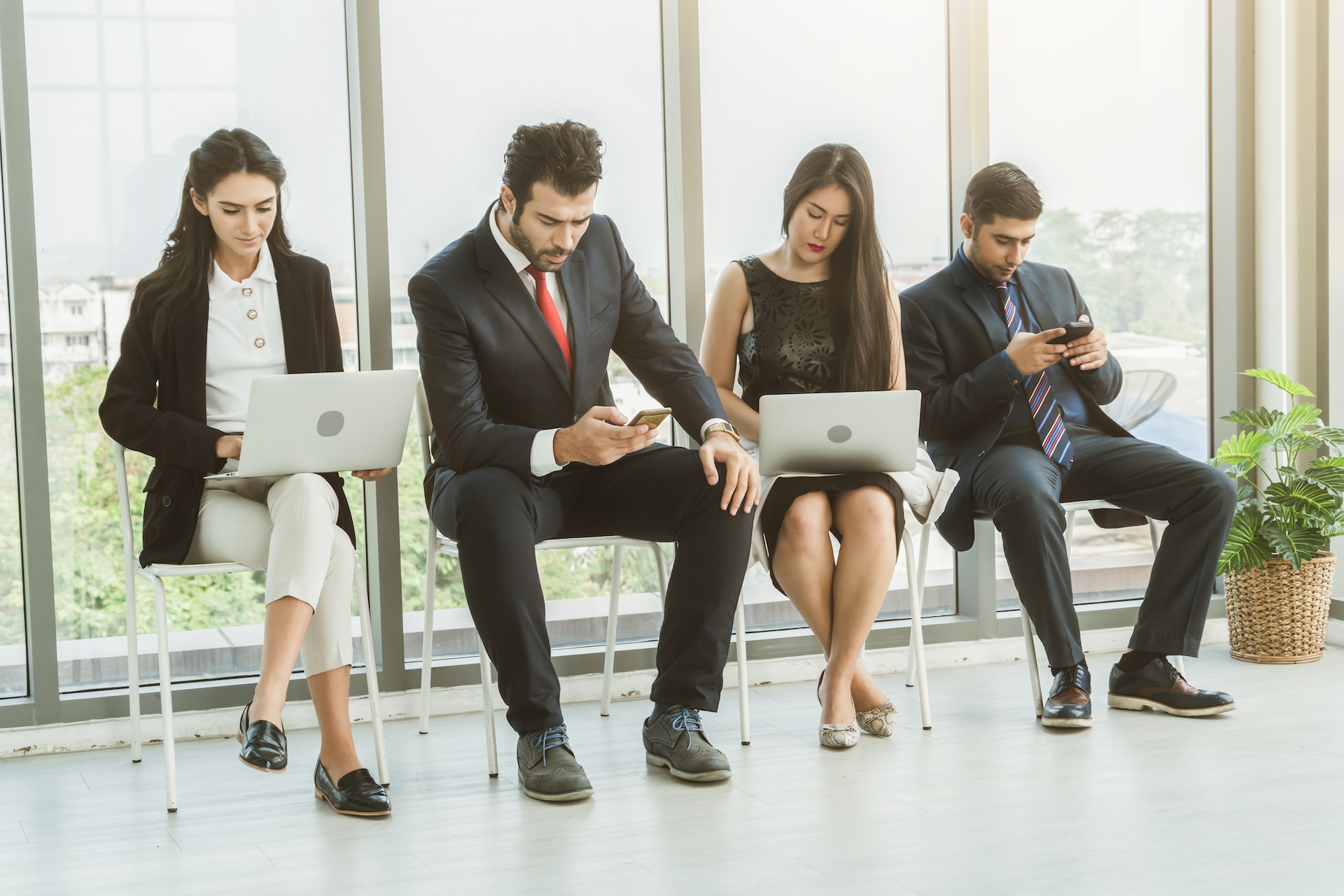 The Ultimate Guide to Finding a Seasonal Job with Housing